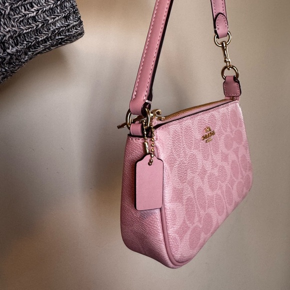 🩷 COACH POWDER PINK NOLITA 19 🩷 - Picture 2 of 5